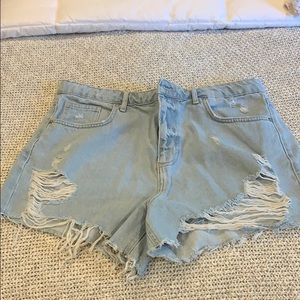 Forever 21 distressed jean shorts